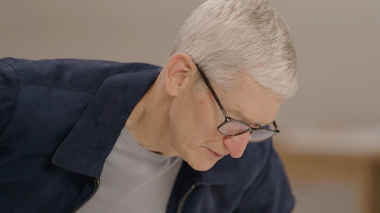 Tim Cook checks out Apple's archive, containing items he's not seen before